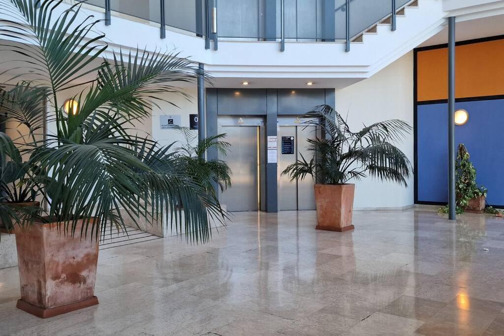 Apartment With Free Parking And Pool Bormujos Zewnętrze zdjęcie