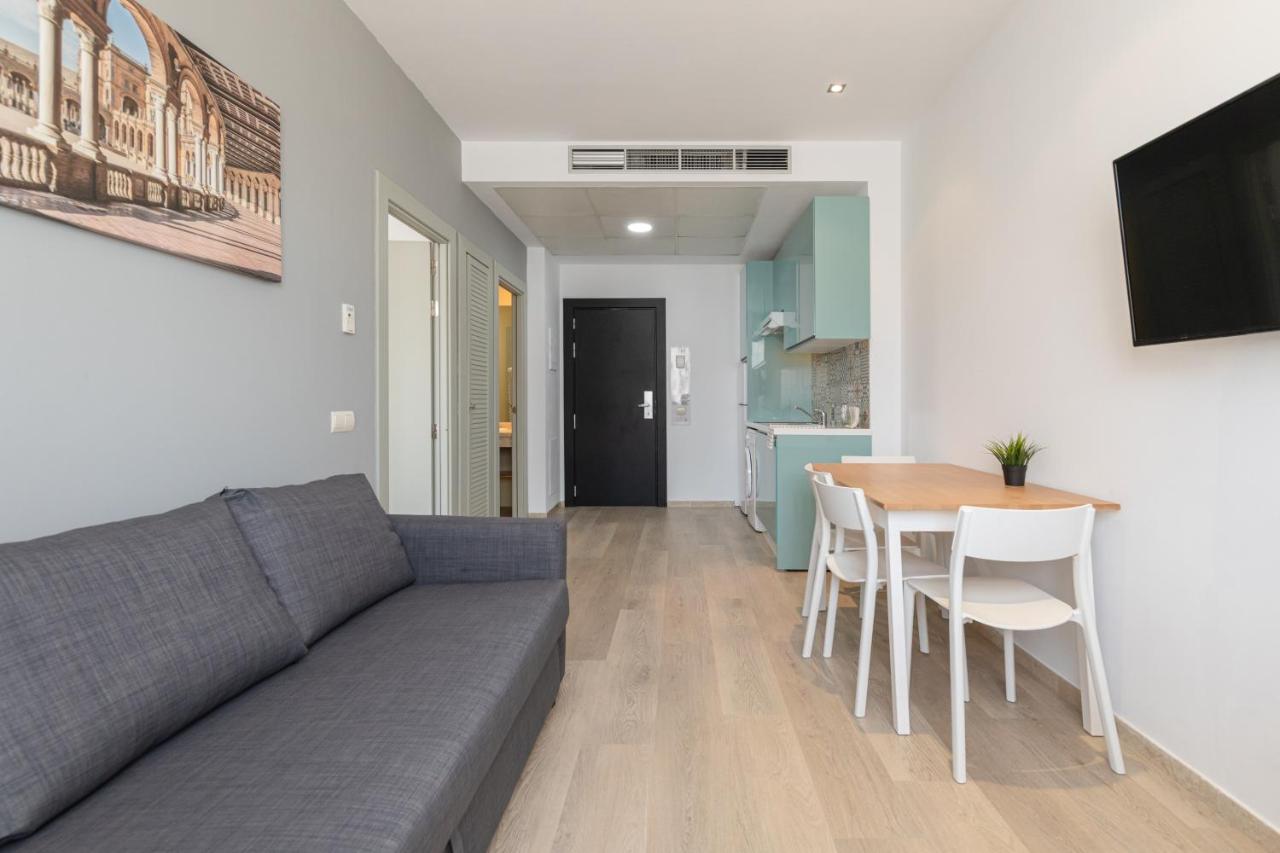 Apartment With Free Parking And Pool Bormujos Zewnętrze zdjęcie