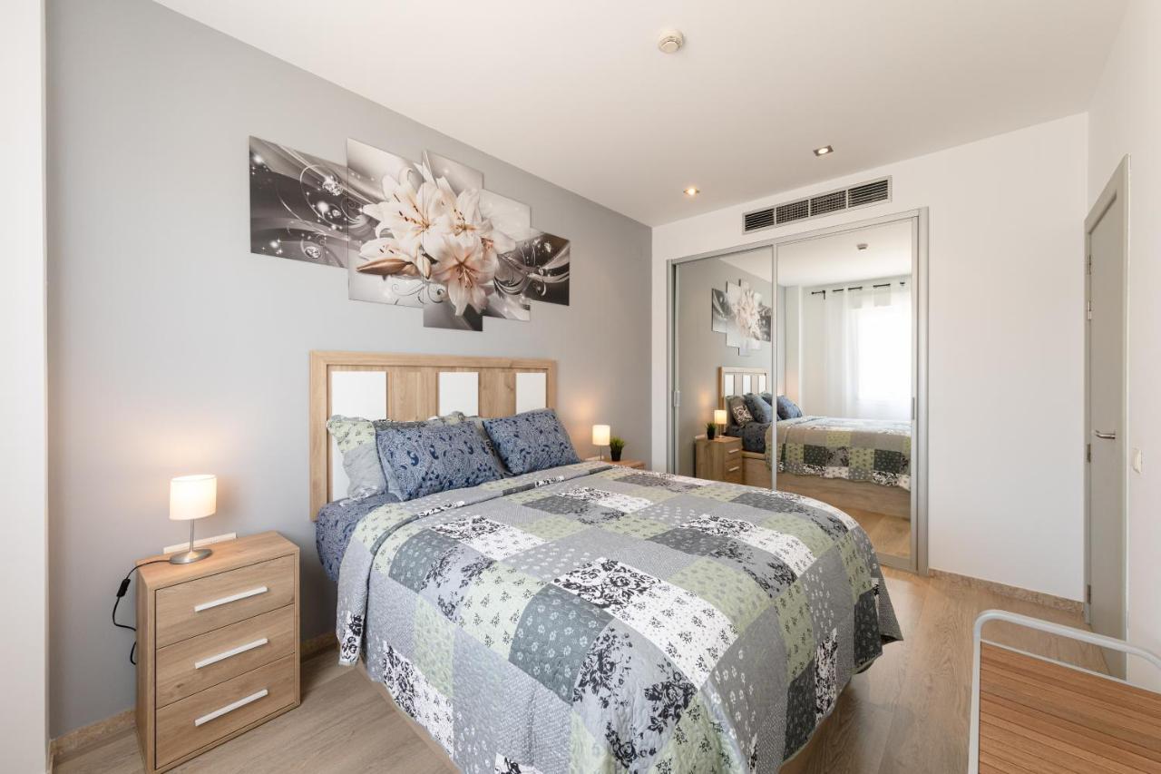 Apartment With Free Parking And Pool Bormujos Zewnętrze zdjęcie