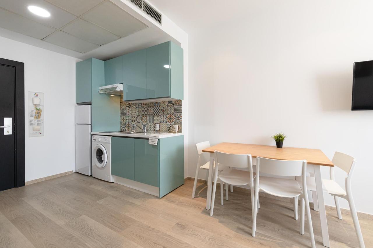 Apartment With Free Parking And Pool Bormujos Zewnętrze zdjęcie