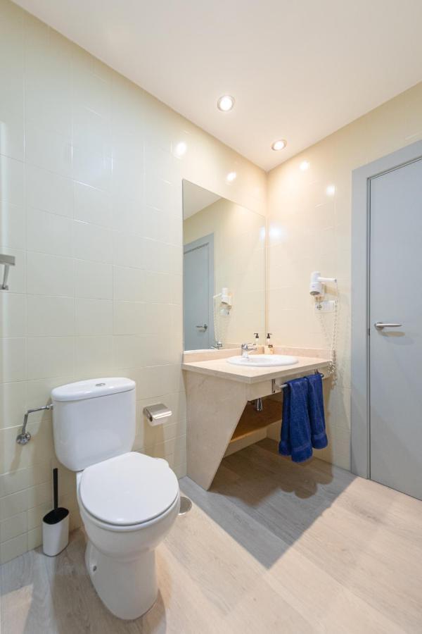 Apartment With Free Parking And Pool Bormujos Zewnętrze zdjęcie