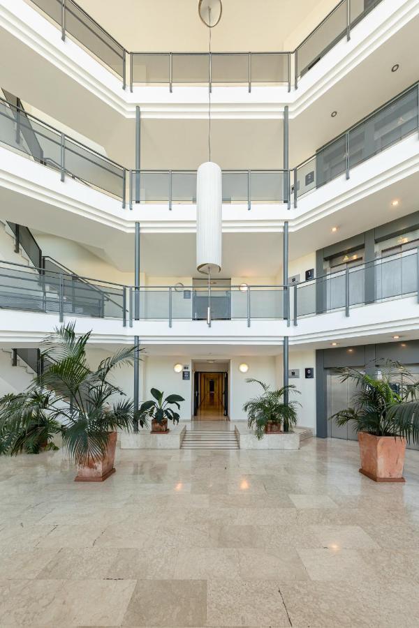 Apartment With Free Parking And Pool Bormujos Zewnętrze zdjęcie